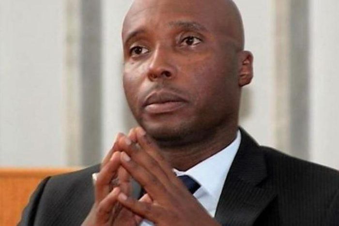 LES AVOCATS DE BARTH DÉPOSENT UNE PLAINTE