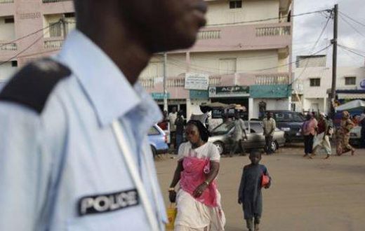 policier dakar-592x296