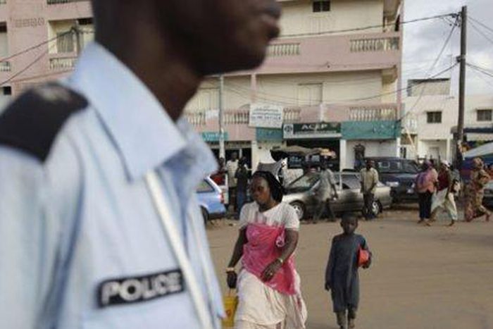 policier dakar-592x296