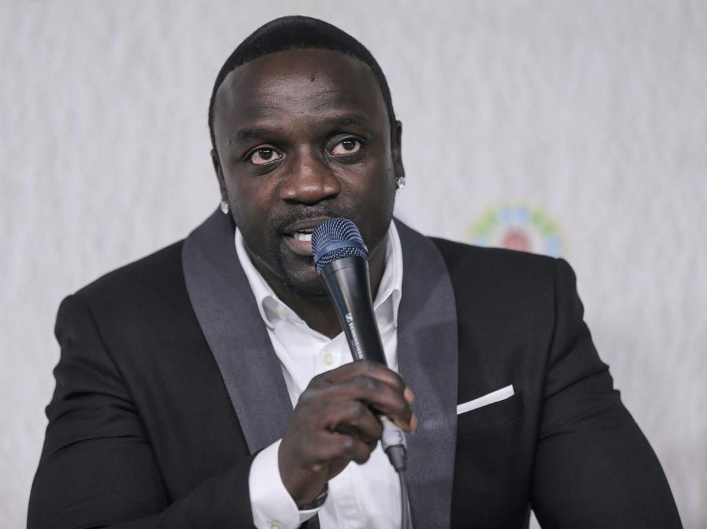 Akon lors d'une conférence sur le changement climatique en Afrique en 2016.