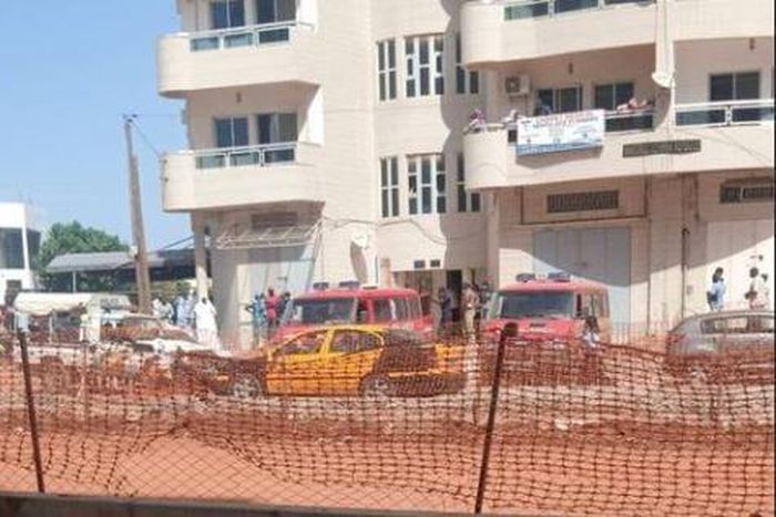 un medecin tue ses trois enfants et se suicide