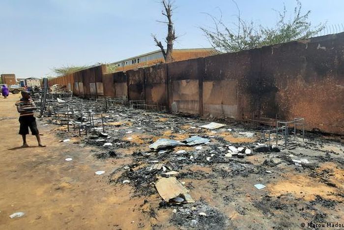 Incendie Niamey ecole