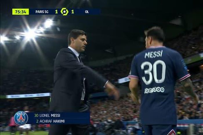 Lionel-Messi-a-sa-sortie-pendant-PSG-OL-2-1131058
