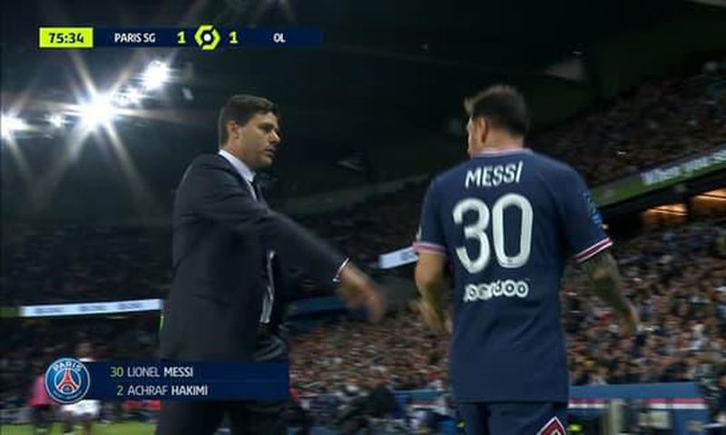Lionel-Messi-a-sa-sortie-pendant-PSG-OL-2-1131058