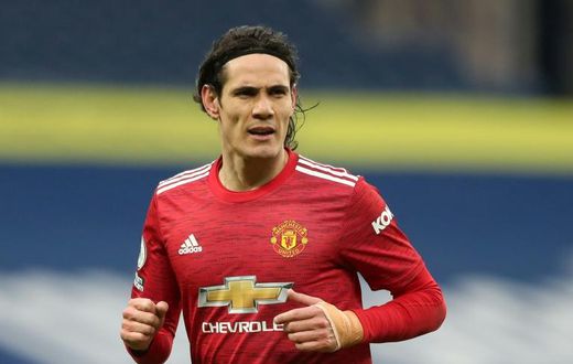 Manchester United's Uruguay international striker Edinson Cavani is eyeing a return to South American football, his father said