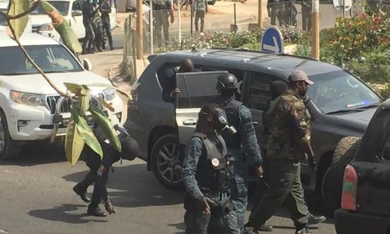 Ousmane Sonko cueilli par le GIGN