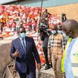 Macky Sall a donné le samedi 11 avril 2020 le coup d'envoi pour la distribution de l'aide alimentaire d'urgence destinée à près d'un million de ménages sénégalais, à cause du crise économique engendrée par la pandémie du nouveau Coronavirus.