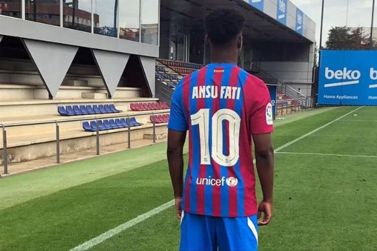 Ansu Fati avec le numéro 10 du Barça