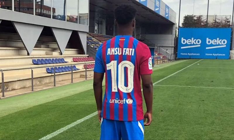 Ansu Fati avec le numéro 10 du Barça