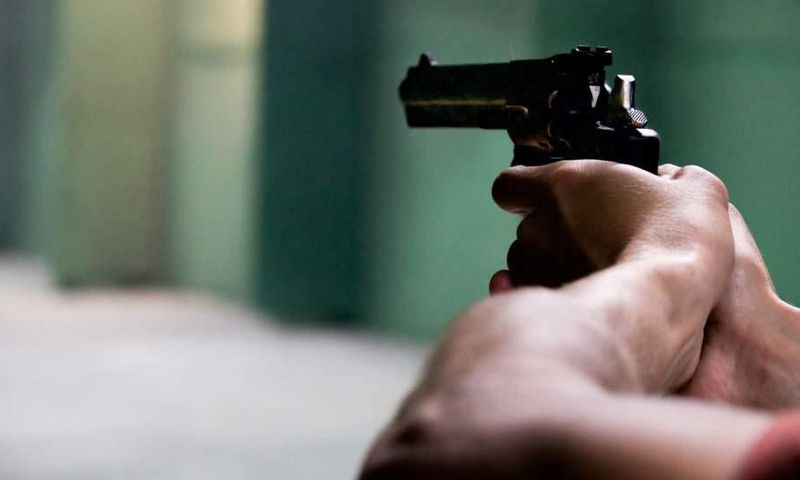 submachine-pistol-revolver-package