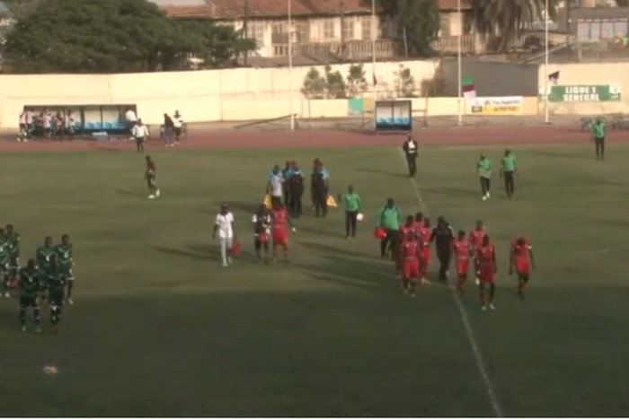 Jaraaf vs As Pikine interrompu