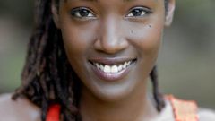 visage-femme-noire-soinsdebene-710x434-1