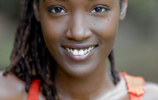 visage-femme-noire-soinsdebene-710x434-1