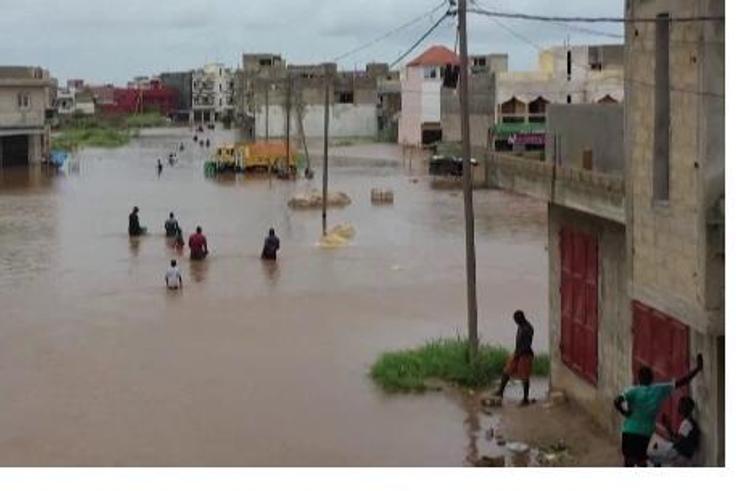 INONDATIONS : MACKY SALL ANNONCÉ A KEUR MASSAR AUJOURD’HUI