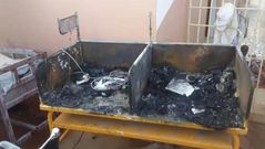 Le feu est parti d'une table chauffante (couveuse)