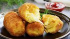 Voici comment faire des croquettes de pommes de terre au fromage