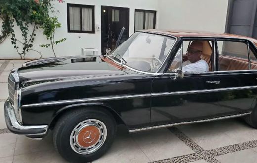 Le président Macky Sall est passionné de véhicules de collection