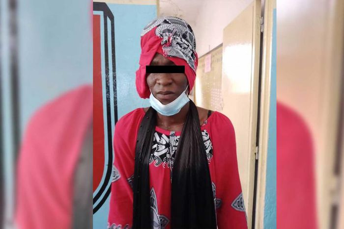 K-Mboup-se-déguise-pour-passer-le-Bac-à-la-place-de-sa-copine