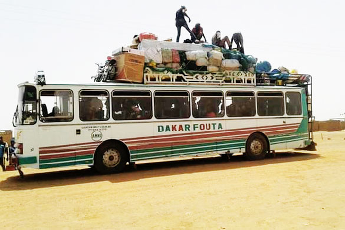 Un bus en provenance du Fouta