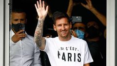 640x410 messi-salue-foule-arrivee-bourget