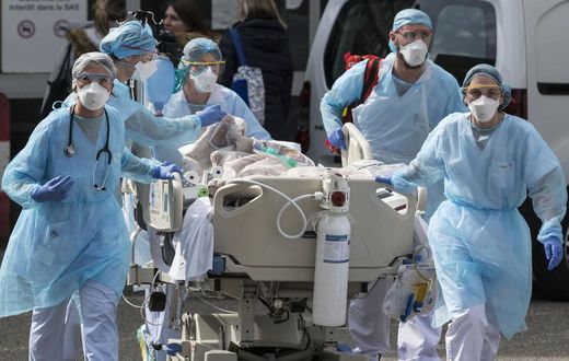 Coronavirus : la pandémie fait plus de 300 000 morts dans le monde