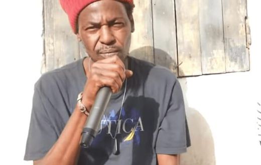 Le rappeur "10000 problèmes"