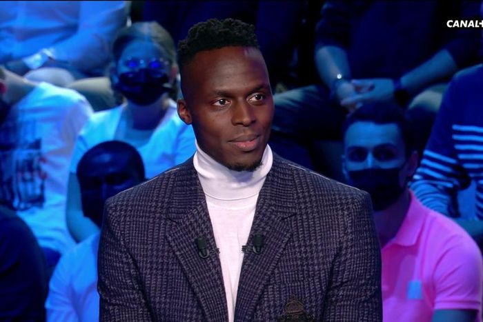 EM invité canal football club