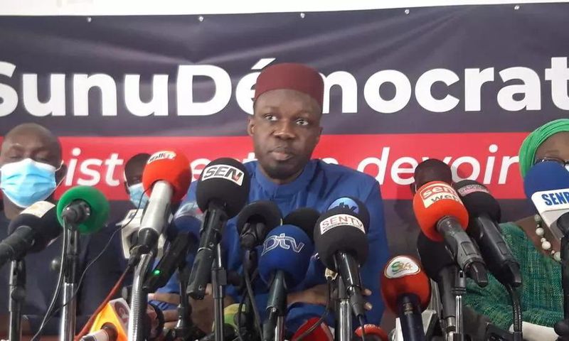 Ousmane Sonko en conférence de presse
