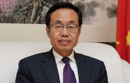L'ambassadeur chinois au Ghana, Shi Ting Wang