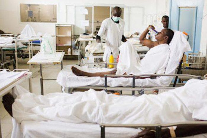 COVID-19 : RETOUR DES DÉCÈS, FLAMBÉE DE CAS COMMUNAUTAIRES À DAKAR