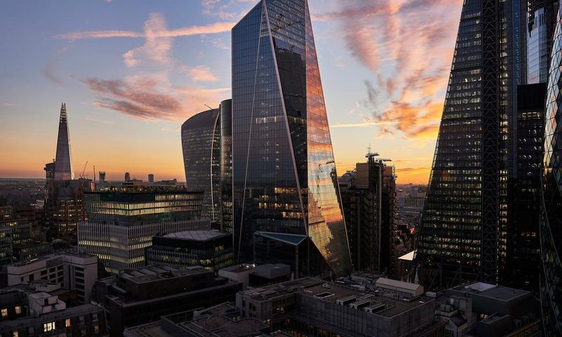 The London staffing firm looked at CEO, CFO, and chair roles at the UK's biggest companies.