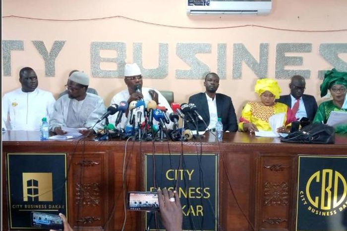 Conférence de presse de l'opposition