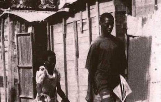 Photo : Capture du film la petite vendeuse de soleil/ Djibril Diop Mambety