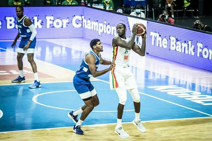 Gorgui Sy Dieng lors du match Sénégal vs Cap-vert