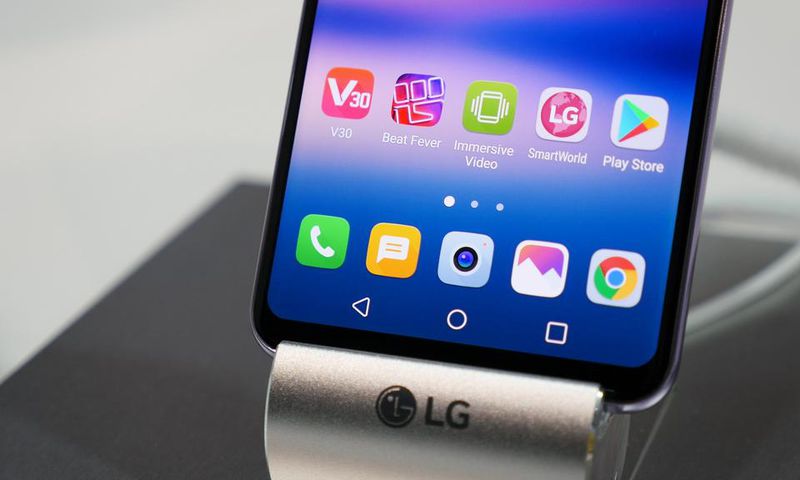 LG-v30-3-1