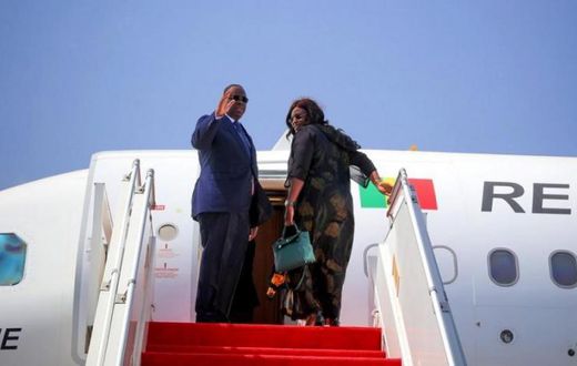 avion-macky-sall-et-premiere-dame-1100x646