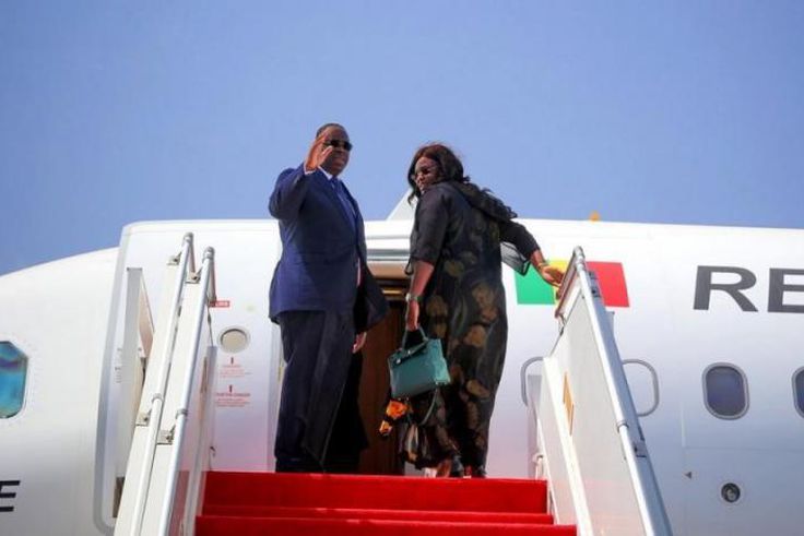 avion-macky-sall-et-premiere-dame-1100x646