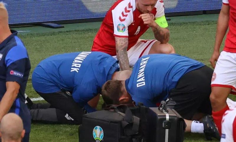 Euro: Christian Eriksen victime d’un malaise cardiaque en plein match