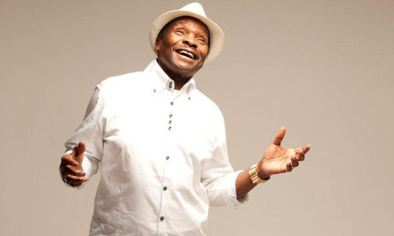 La légende africaine, chanteur et musicien guinéen Mory Kanté est décédé à l’âge de 70 ans