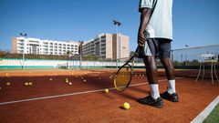 Terrain de tennis