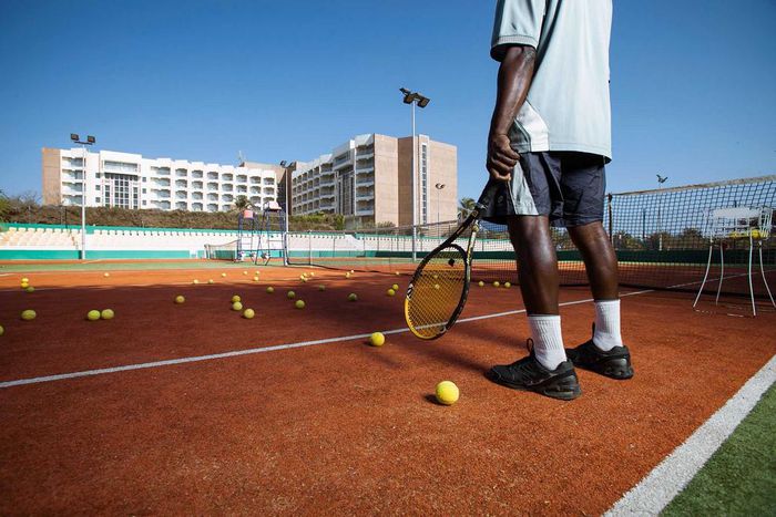 Terrain de tennis