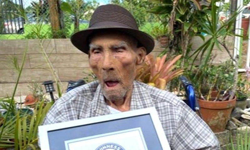 Voici l'homme le plus vieux du monde