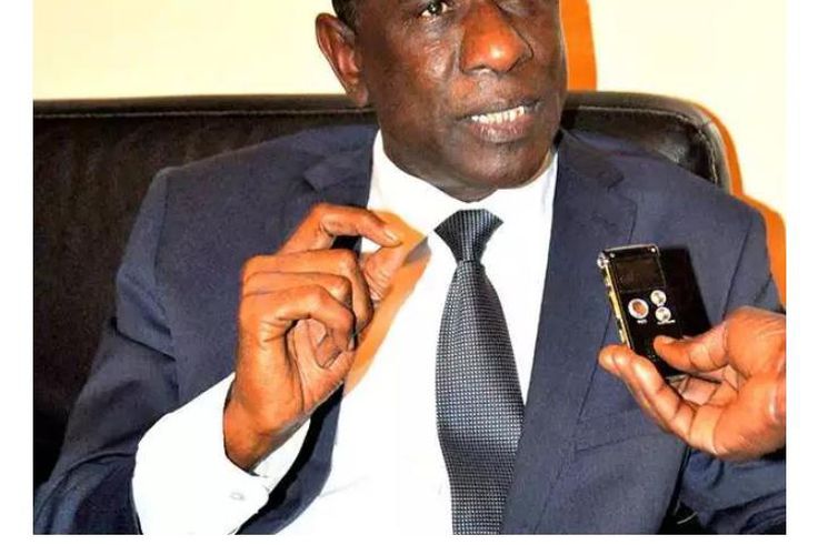 《Pas d'année blanche ni d'année invalide : la reprise des cours se fera probablement en début juin》