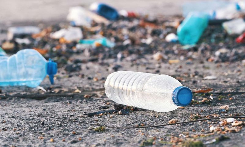 Dechets-plastiques-multinationales-pollution-planete