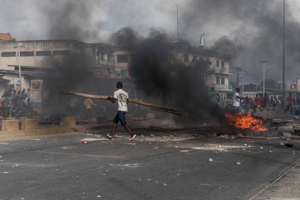 Benin tensions election emeutes manifestations