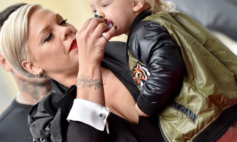 La bataille intense de Pink et son fils James contre le coronavirus