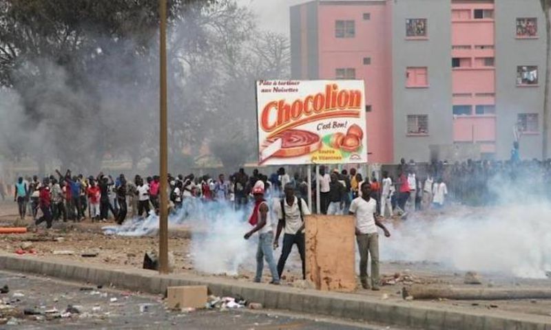 Manifestations pro-sonko à l'UCAD
