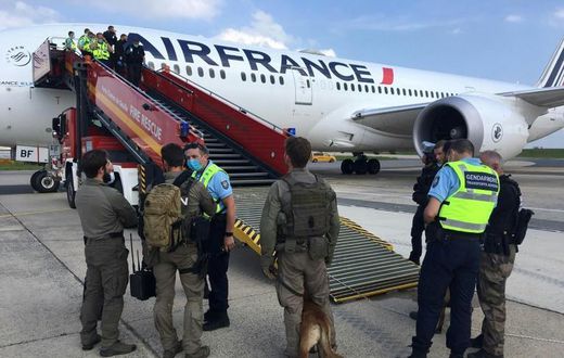 Fausse alerte à la bombe Roissy