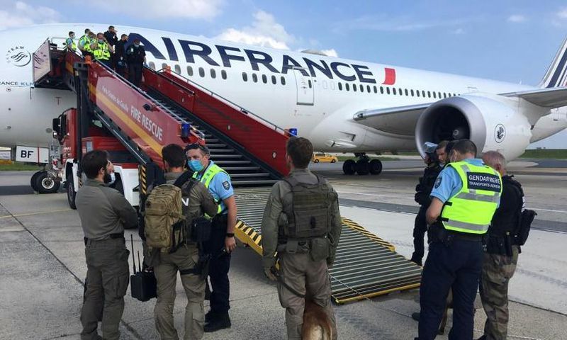 Fausse alerte à la bombe Roissy