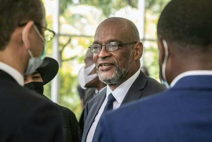 Haïti : menacé d’inculpation, le PM ministre limoge le procureur
